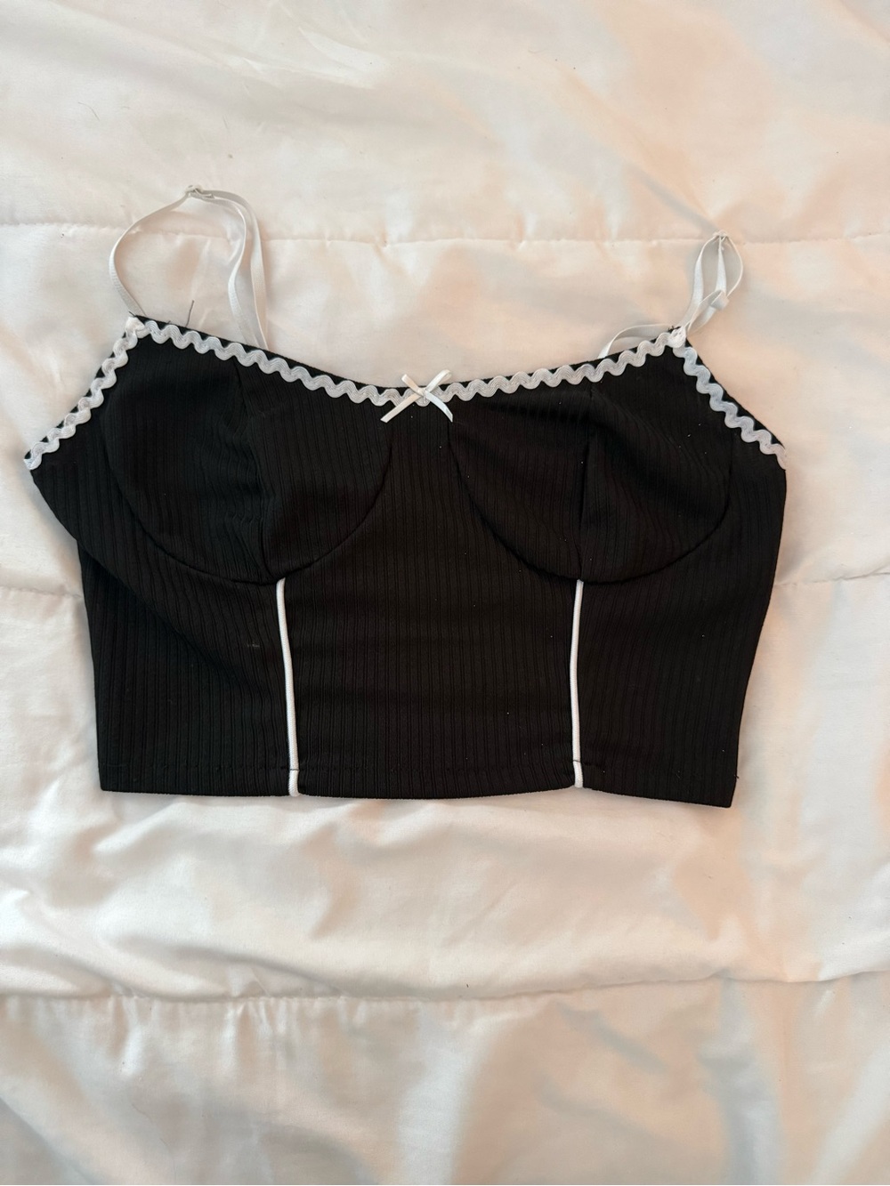 ROMWE Black Bustier Crop Top with White Trim and Bow